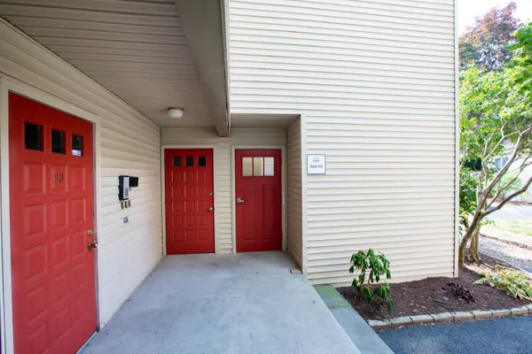 a view of a storage & utility room