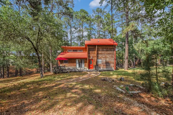$299,900 | 124 Broken Bow, La Grange, TX 78945