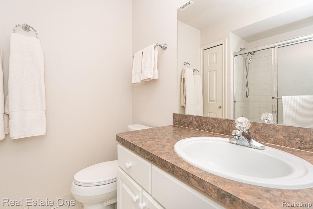 6615 Chatham Circle Rochester Hills, MI 48306 - Photo 35 of 62
