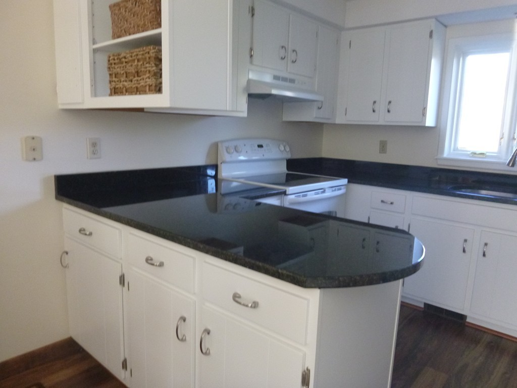 8 Kingman Road Acton, MA 01720 - Photo 3 of 24 Gallery Image 3