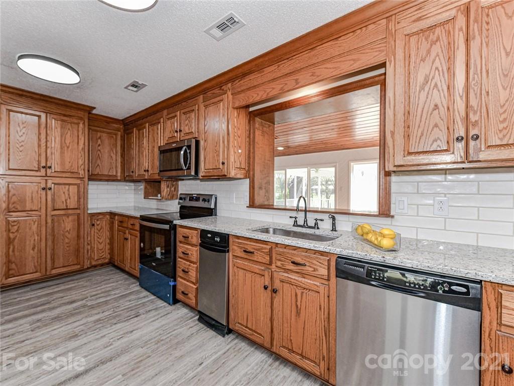 7806 Carriker Williams Road Monroe, NC 28110 - Photo 12 of 48 Gallery Image 12