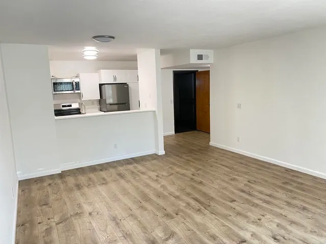 $425,000 | 17607 Pomerado Road, Unit 107, San Diego, CA 92128