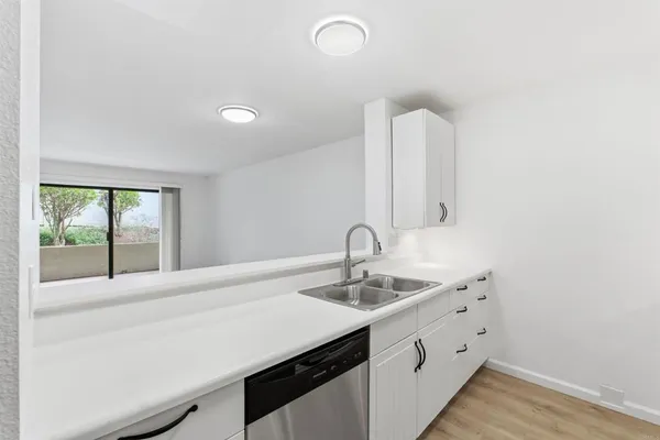 $399,000 | 17607 Pomerado Road, Unit 107, San Diego, CA 92128