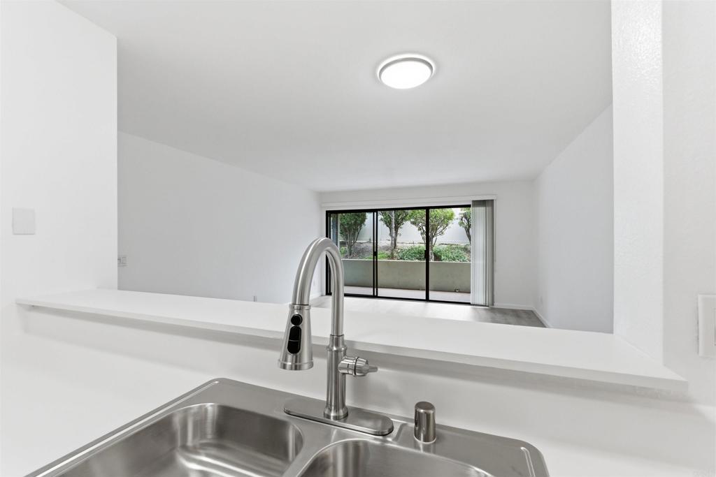 17607 Pomerado Road, Unit 107 San Diego, CA 92128 - Photo 7 of 25