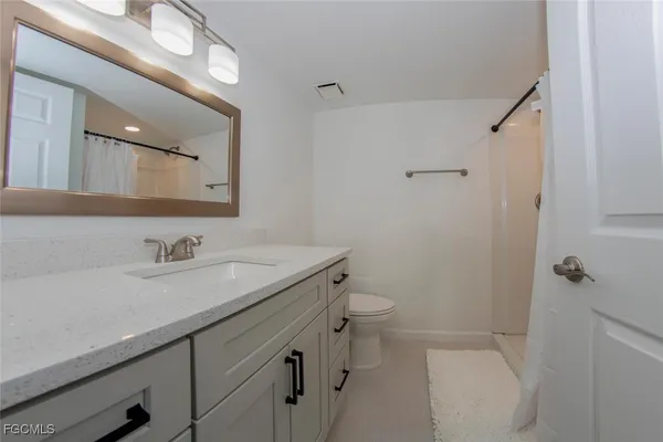 $1,550 | 16007 Davis Road, Unit 613, Fort Myers, FL 33908