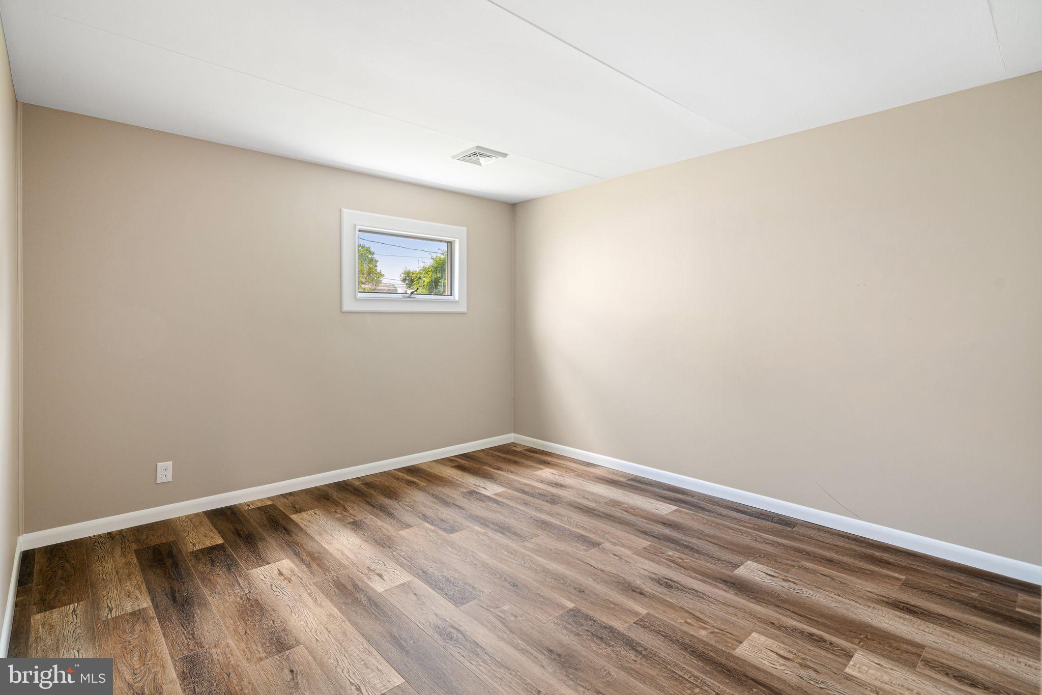 224 Suffolk Road Fairless Hills, PA 19030 - Photo 15 of 23 Primary Bedroom