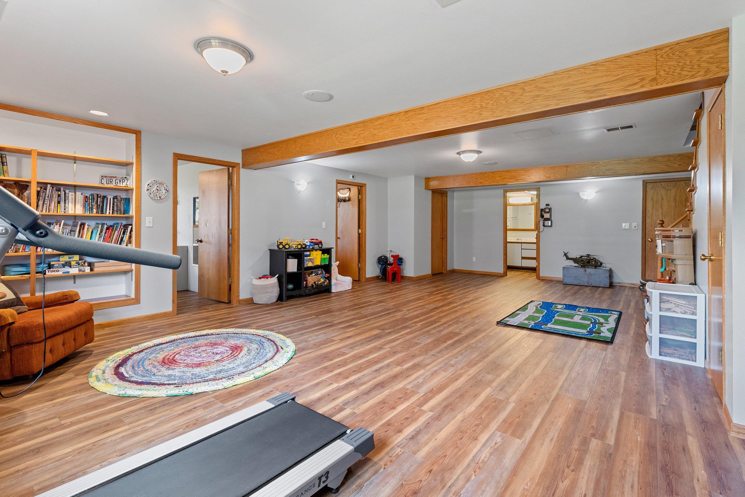 4360 Reighmoor Road Omro, WI 54963 - Photo 30 of 54