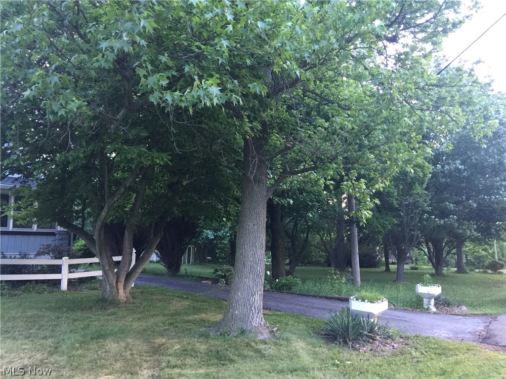 828 Hallock Young Road Warren, OH 44481 - Photo 17 of 18 Gallery Image 17