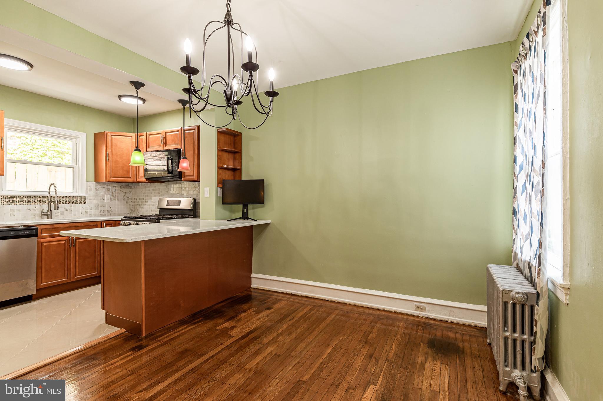 32 Heather Road Upper Darby, PA 19082 - Photo 11 of 53