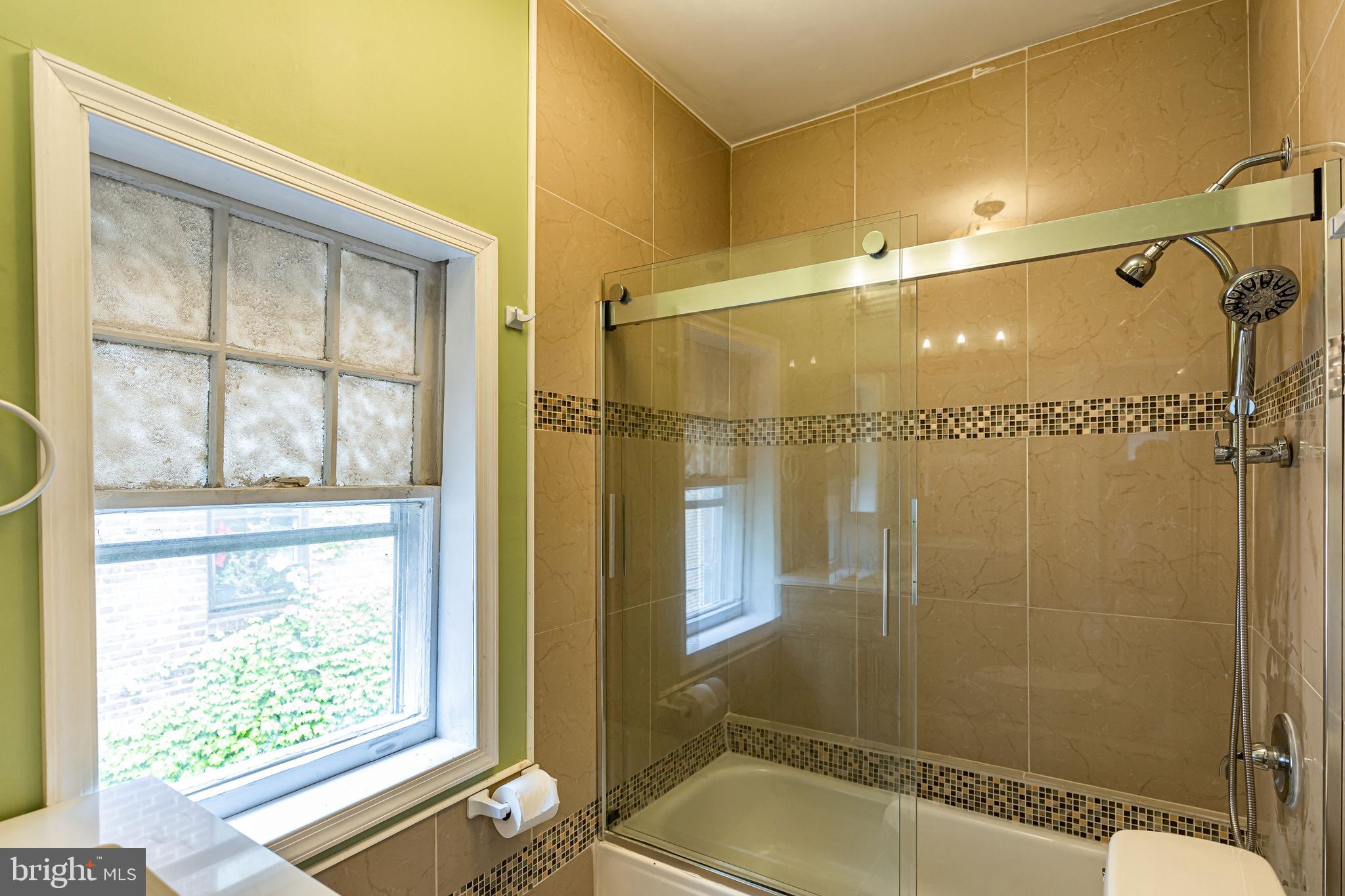 32 Heather Road Upper Darby, PA 19082 - Photo 26 of 53