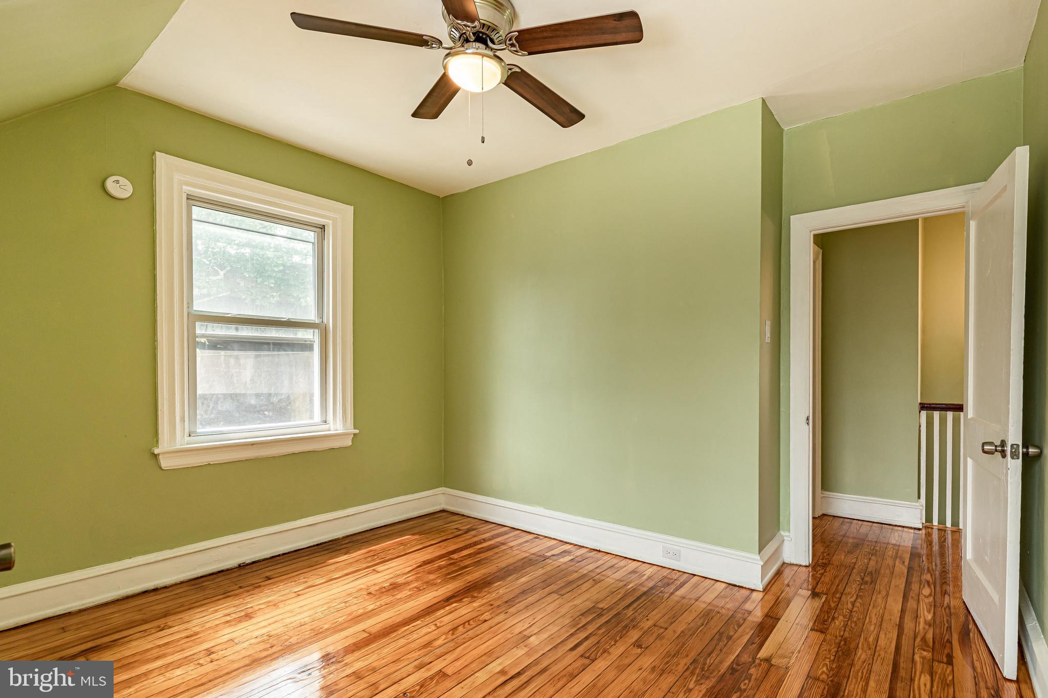 32 Heather Road Upper Darby, PA 19082 - Photo 33 of 53