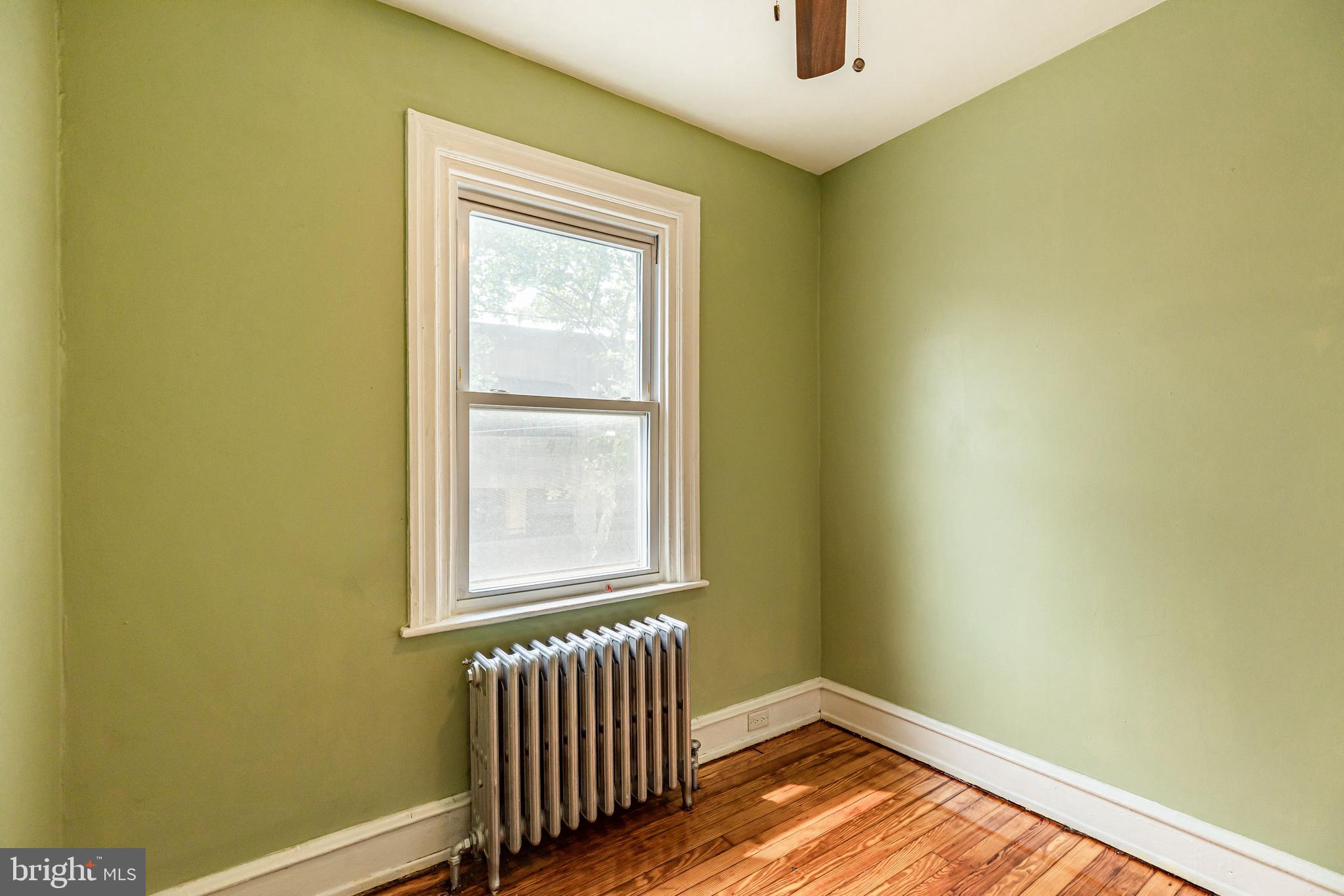 32 Heather Road Upper Darby, PA 19082 - Photo 40 of 53