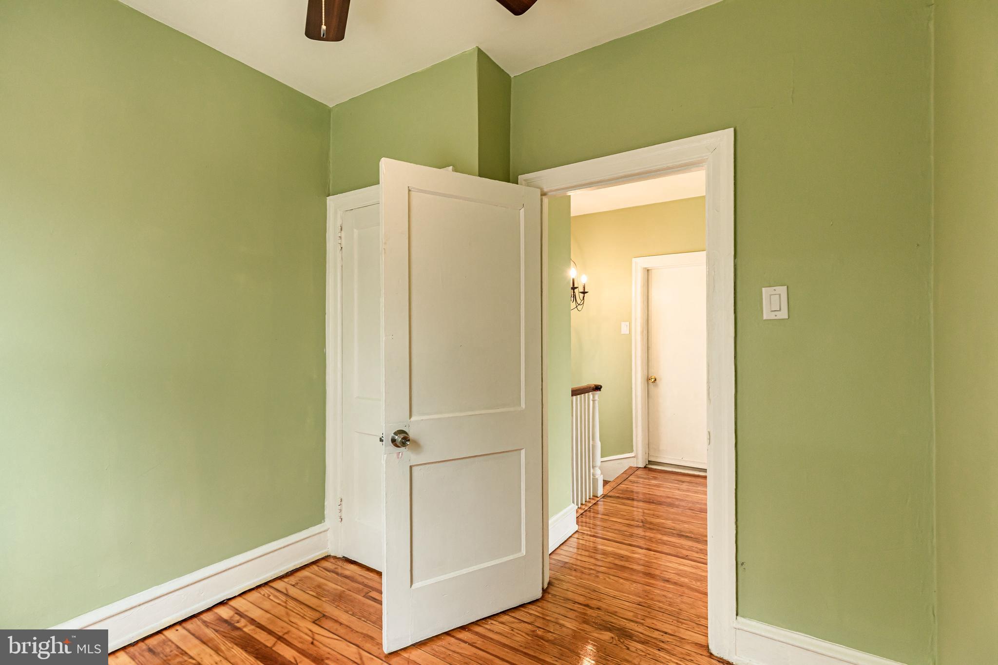32 Heather Road Upper Darby, PA 19082 - Photo 43 of 53