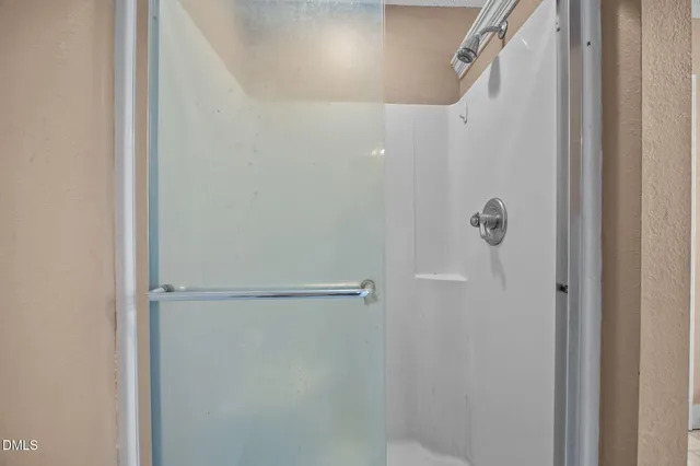 a view of livingroom with furniture