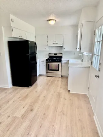 $2,800 | 1708 Pennsylvania Avenue, Austin, TX 78702