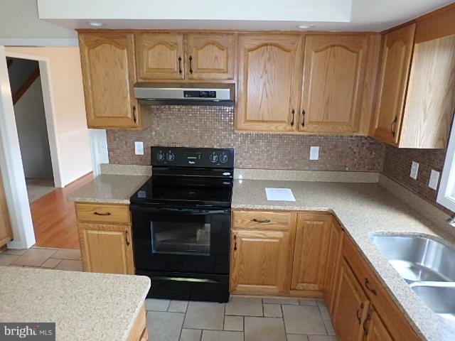 18923 Geeting Road Keedysville, MD 21756 - Photo 6 of 14 Kitchen