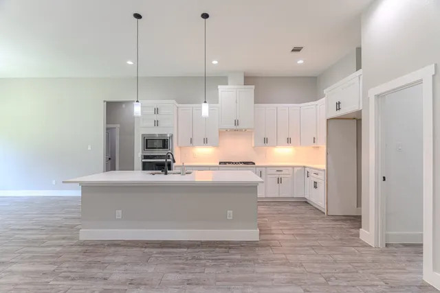 $439,900 | 2069 Road 660 Dayton Tx 77535, Dayton, TX 77535