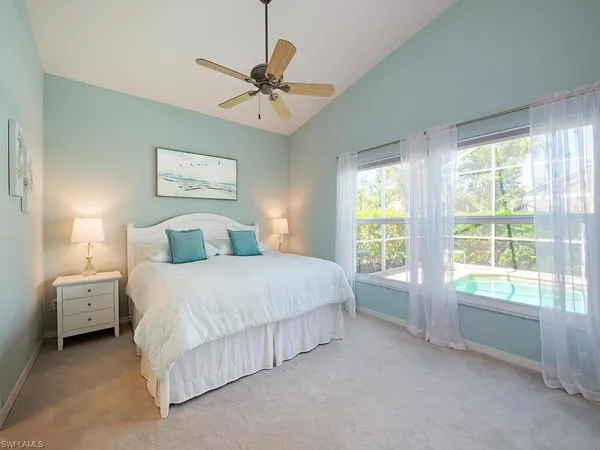 $575,000 | 64 Glen Eagle Circle, Naples, FL 34104