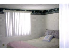 11 Kilrea Road Derry, NH 03038 - Photo 5 of 9