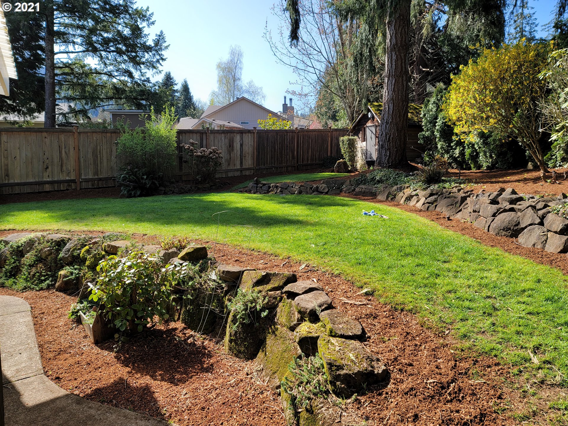332 South 69th Place Springfield, OR 97478 - Photo 15 of 19 Gallery Image 15