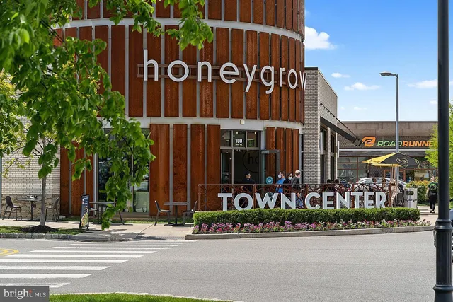 $3,450 | 805 Lakeview Court, Unit 40L, King of Prussia, PA 19406