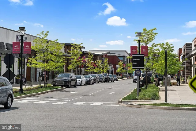 $3,450 | 805 Lakeview Court, Unit 40L, King of Prussia, PA 19406