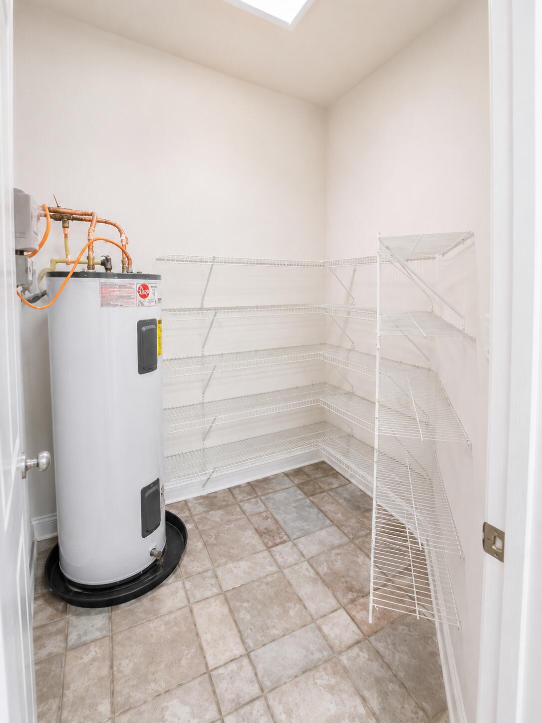 147 Dover Lane Freeport, FL 32439 - Photo 20 of 27 a view of a sink