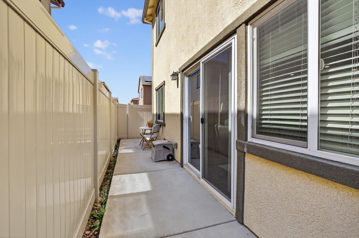 11786 Socrates Way Rancho Cordova, CA 95742 - Photo 27 of 48 a view of a balcony
