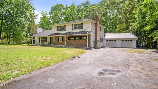 $475,000 | 315 Dumont Drive, Hillsborough, NC 27278