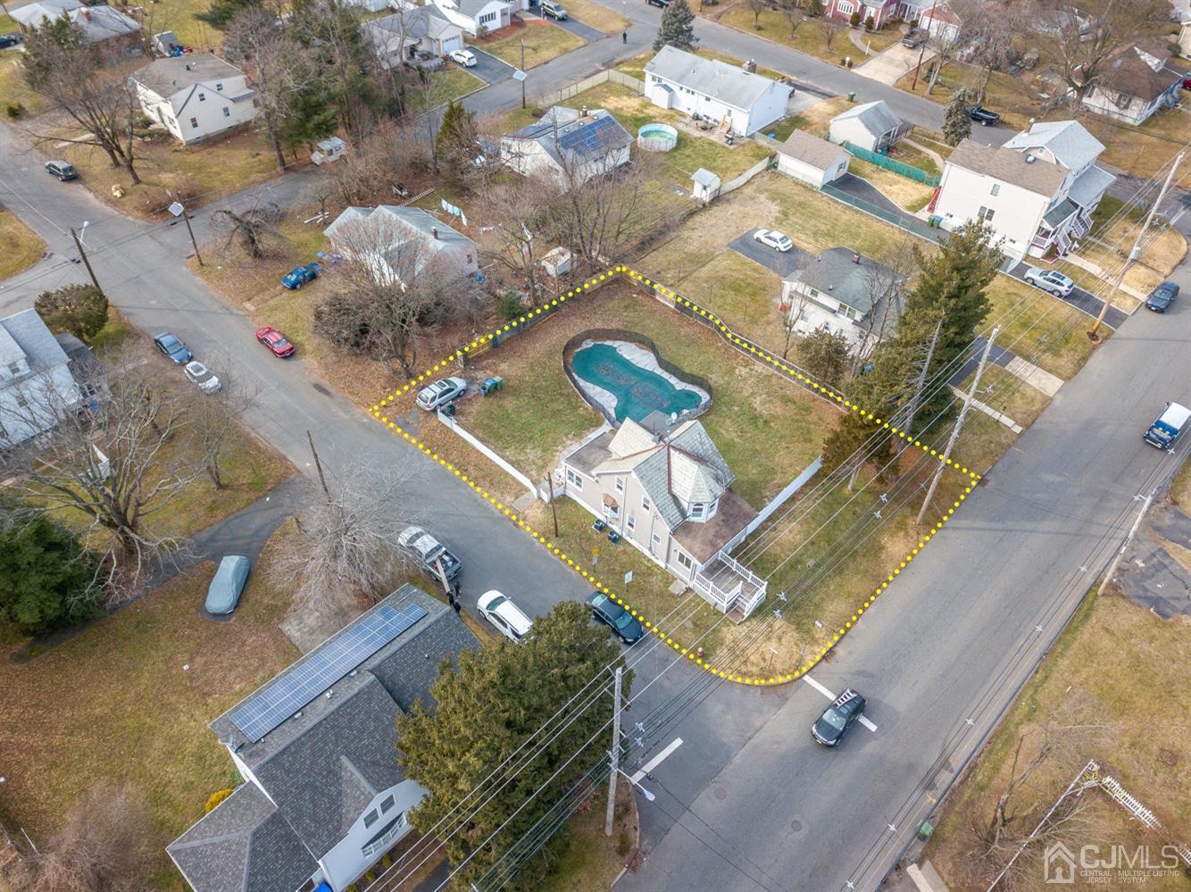 42 Meadow Road Edison, NJ 08817 - Photo 33 of 35 an aerial view of a house