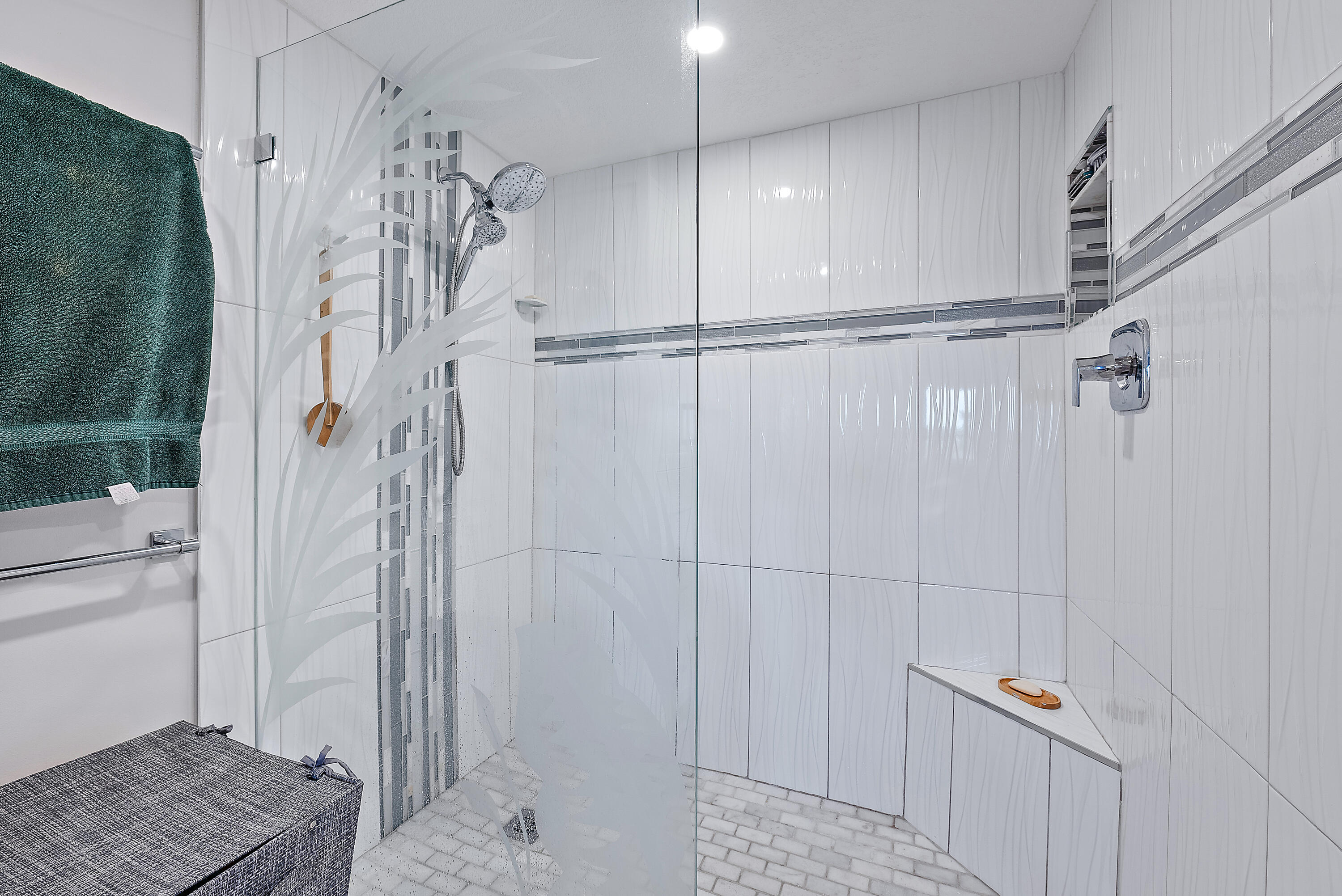 500 Ocean Trail Way, Unit 406 Jupiter, FL 33477 - Photo 21 of 25 Master Bath