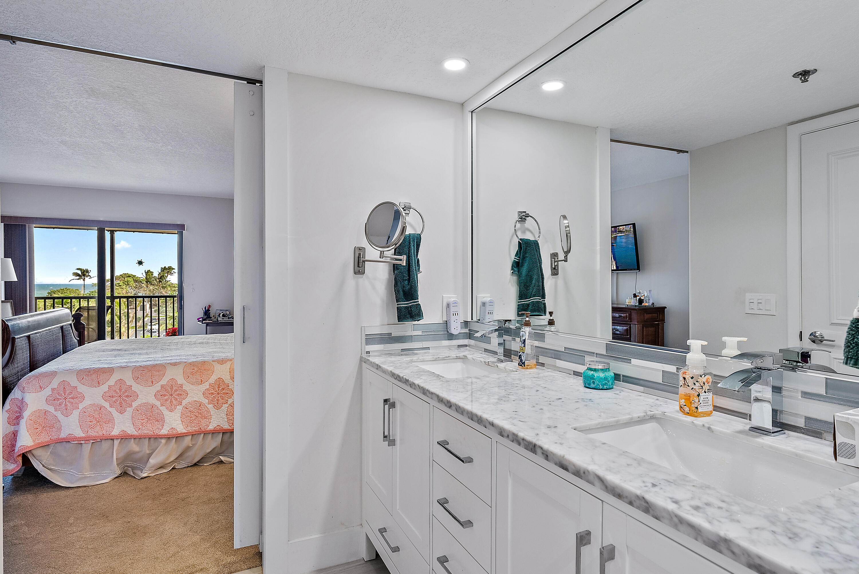 500 Ocean Trail Way, Unit 406 Jupiter, FL 33477 - Photo 22 of 25 Master Bath