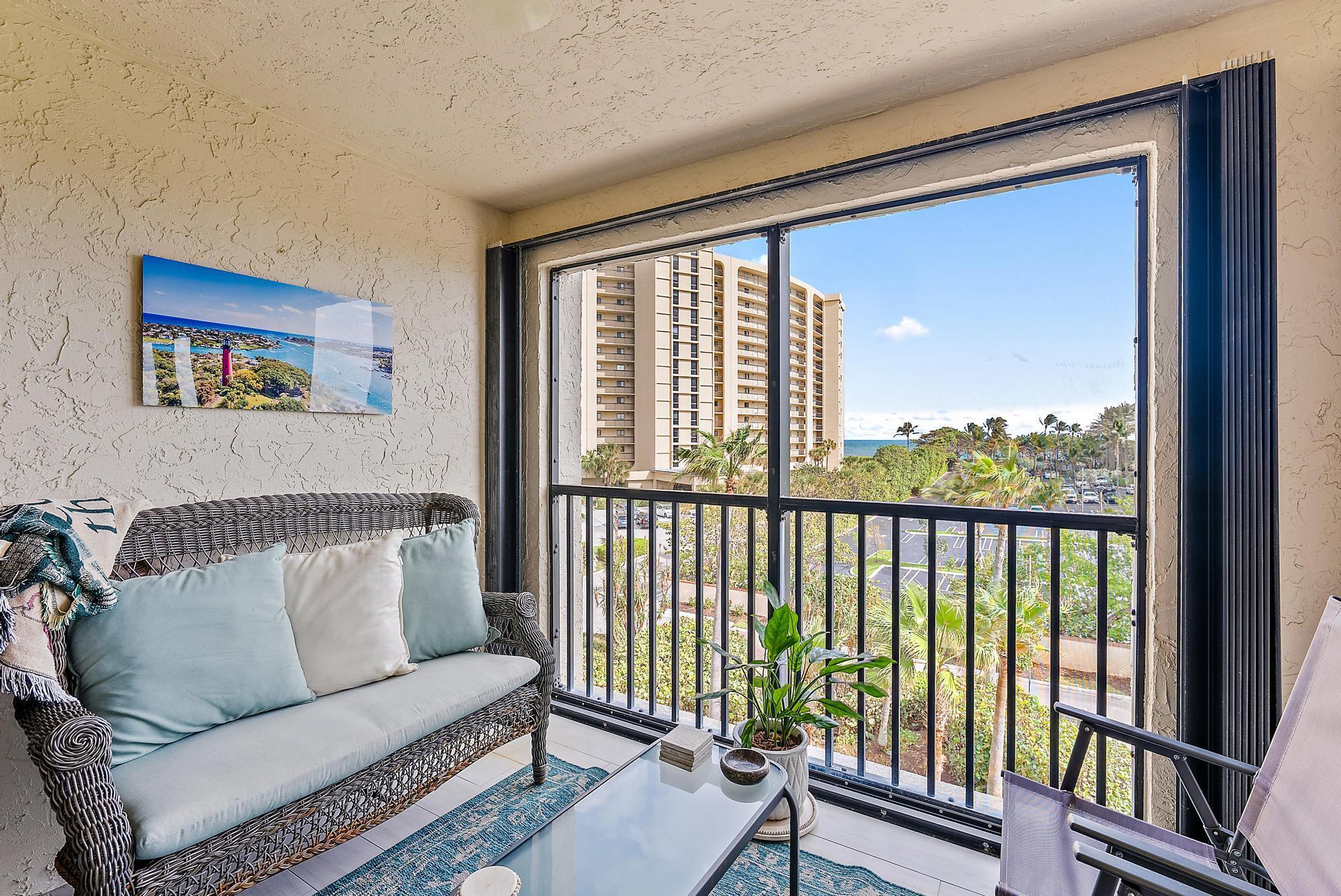 500 Ocean Trail Way, Unit 406 Jupiter, FL 33477 - Photo 23 of 25 Back Porch