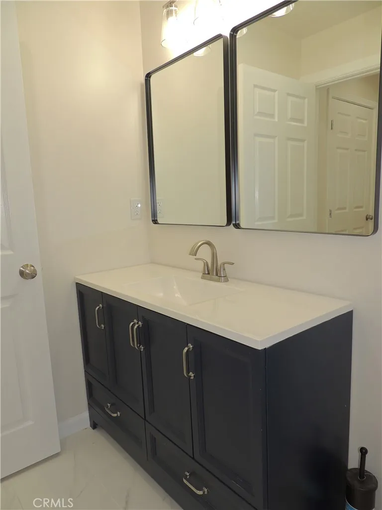 27871 Galeton Road Canyon Country, CA 91387 - Photo 19 of 27 Master Bath
