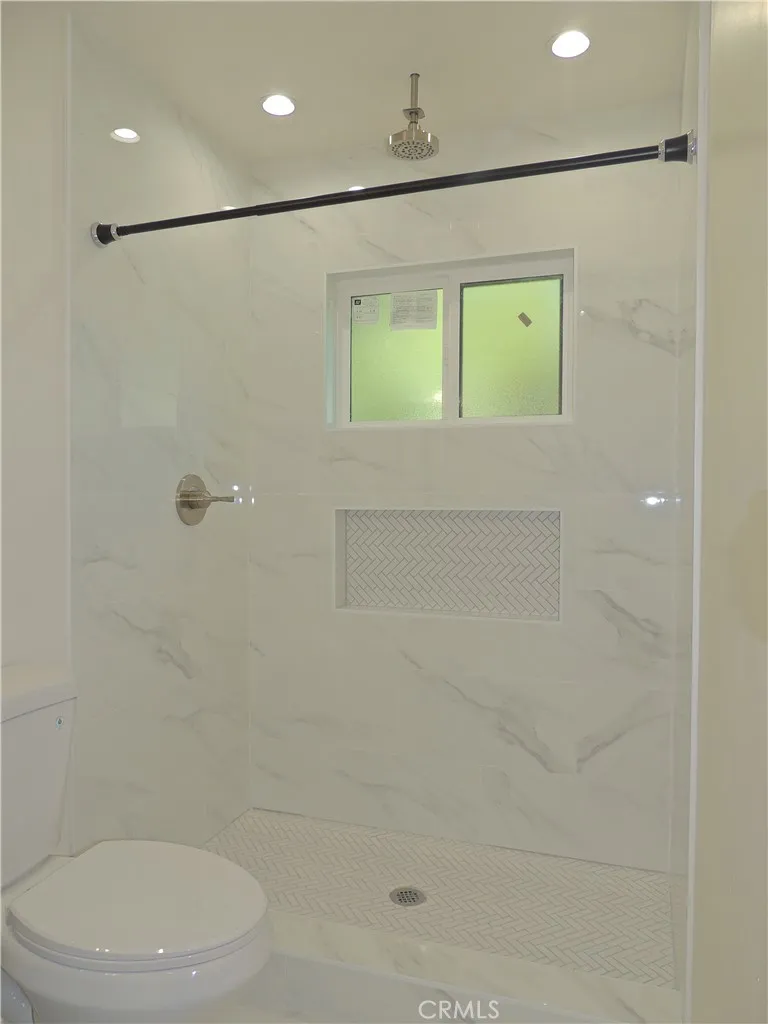 27871 Galeton Road Canyon Country, CA 91387 - Photo 21 of 27 Master Bath