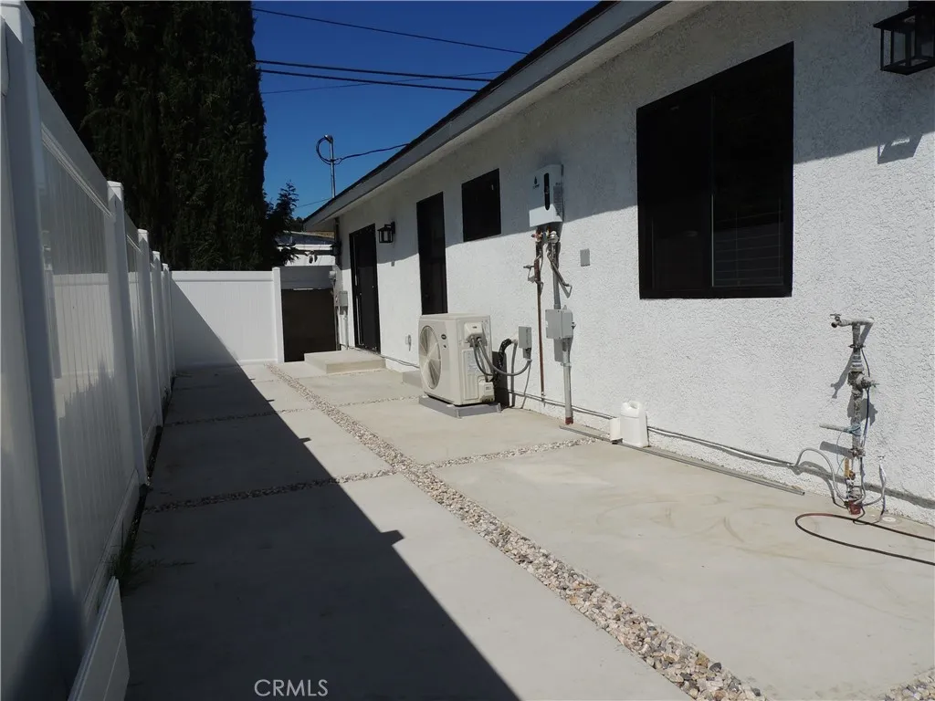 27871 Galeton Road Canyon Country, CA 91387 - Photo 25 of 27