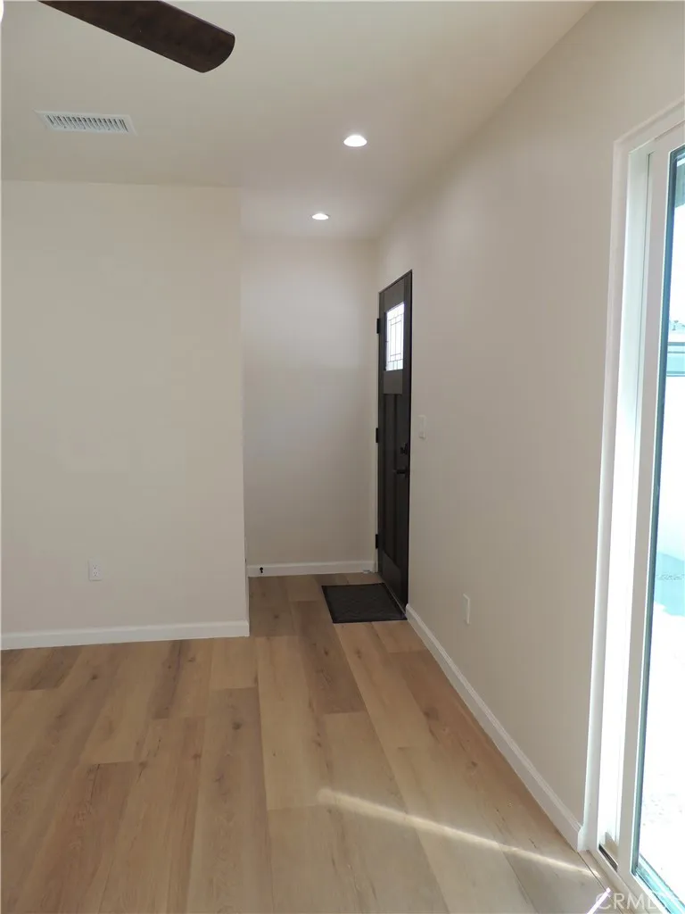 27871 Galeton Road Canyon Country, CA 91387 - Photo 4 of 27