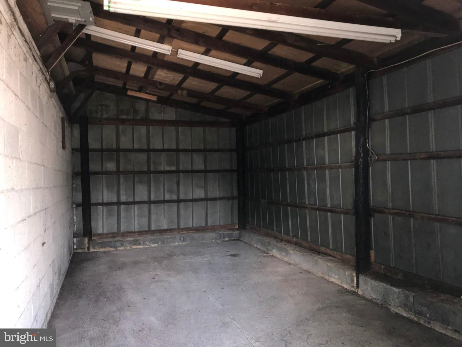 189 West Greentree Road Marlton, NJ 08053 - Photo 14 of 14 Garage