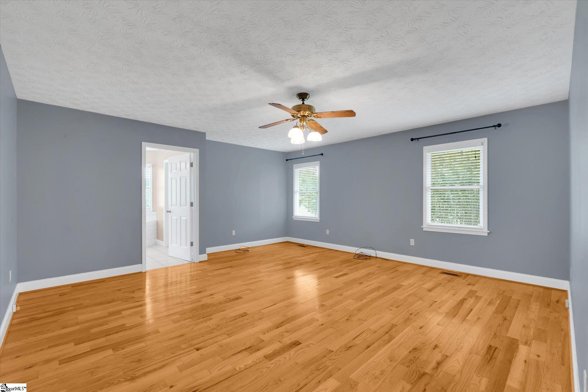 211 Sam Brown Road Seneca, SC 29678 - Photo 4 of 45