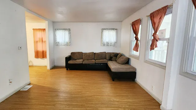 $117,001 | 3733 West Fairmount Avenue, Milwaukee, WI 53209