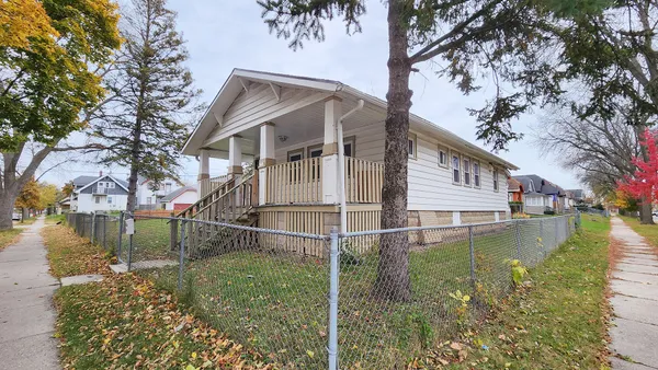 $117,001 | 3733 West Fairmount Avenue, Milwaukee, WI 53209