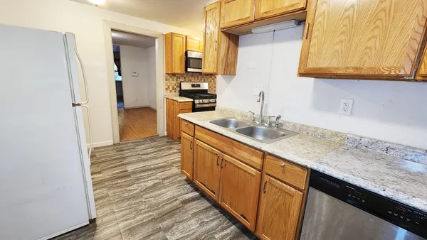 $117,001 | 3733 West Fairmount Avenue, Milwaukee, WI 53209