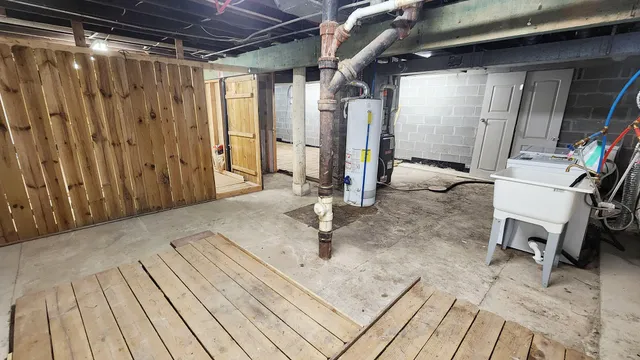 $117,001 | 3733 West Fairmount Avenue, Milwaukee, WI 53209