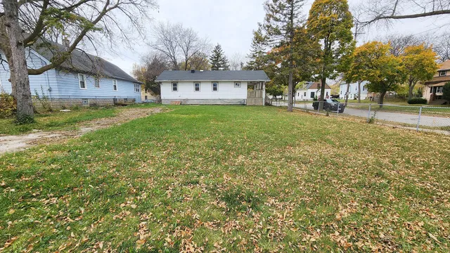 $117,001 | 3733 West Fairmount Avenue, Milwaukee, WI 53209