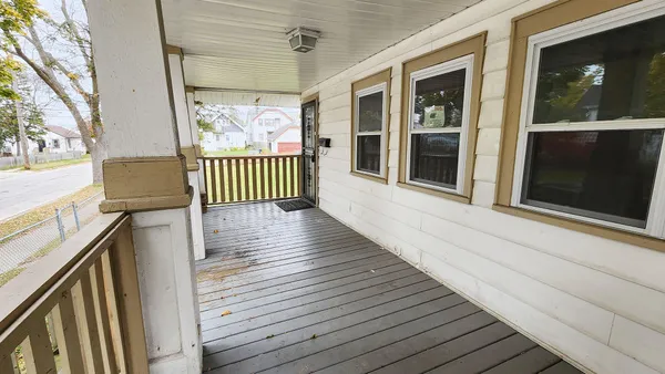 $117,001 | 3733 West Fairmount Avenue, Milwaukee, WI 53209