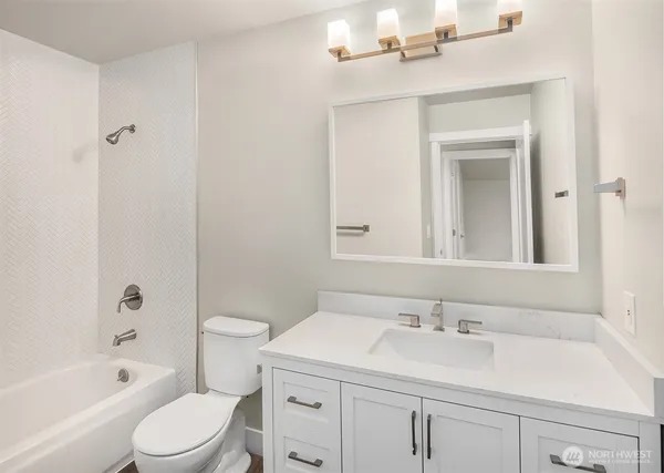$2,750 | 3005 127th Place Southeast, Unit B21, Bellevue, WA 98005
