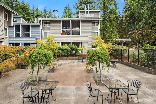 $2,750 | 3005 127th Place Southeast, Unit B21, Bellevue, WA 98005
