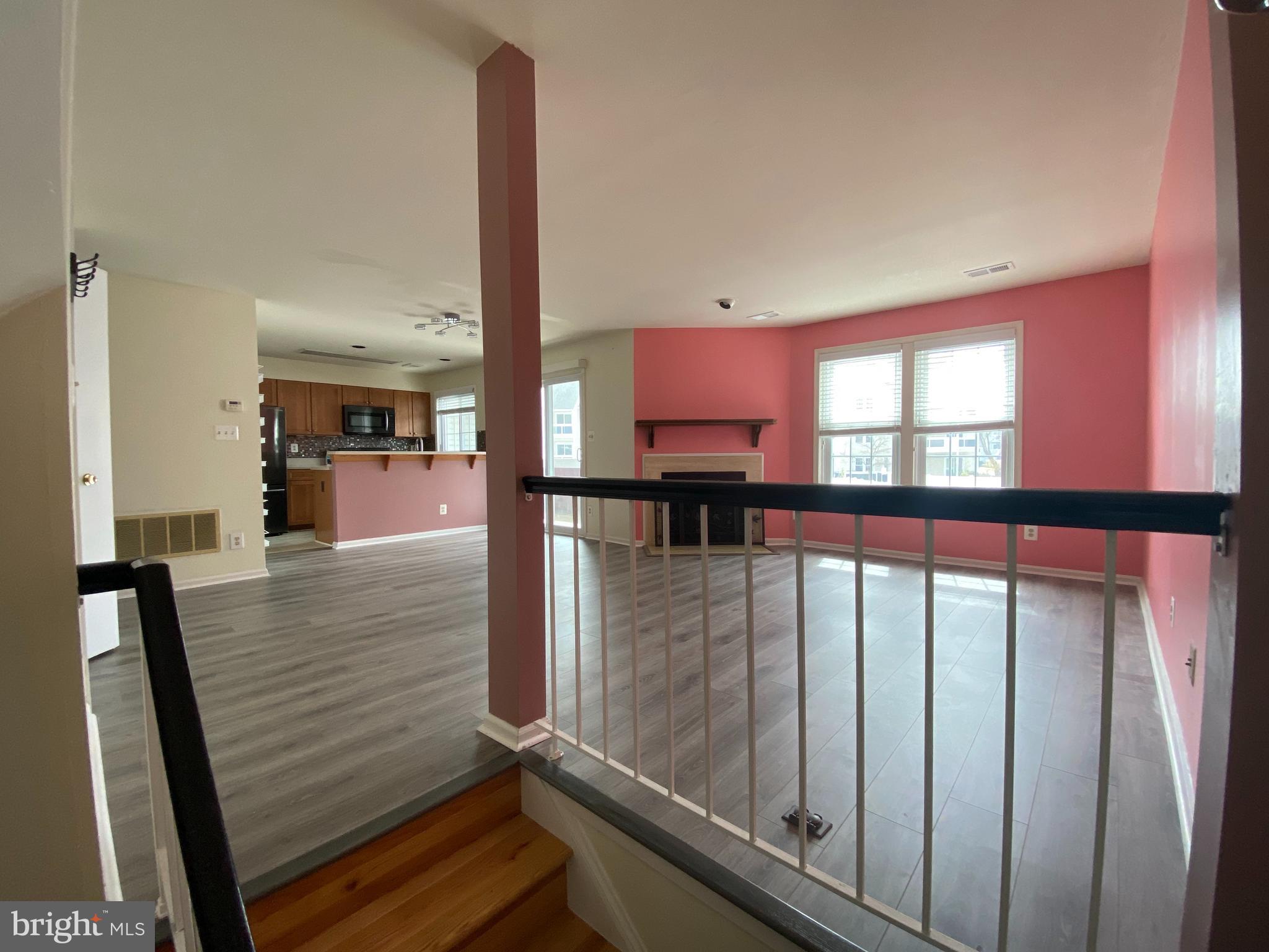 12891 B Grays Pointe Road Fairfax, VA 22033 - Photo 6 of 22 living room