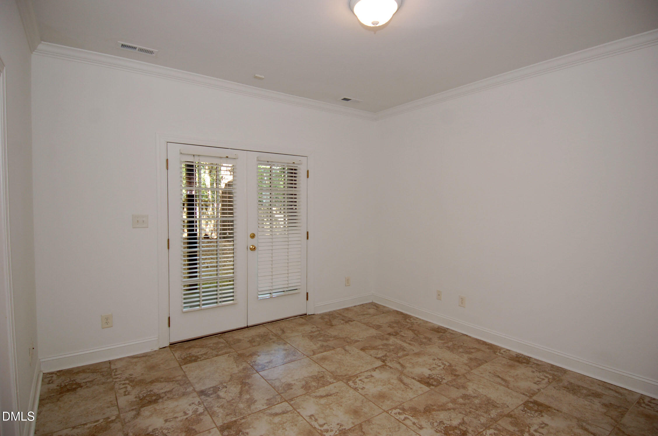 1327 Cameron View Court Raleigh, NC 27607 - Photo 13 of 16 25 Bedroom3