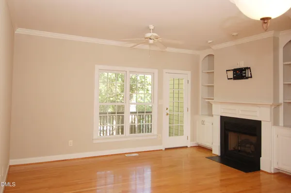 $2,400 | 1327 Cameron View Court, Raleigh, NC 27607